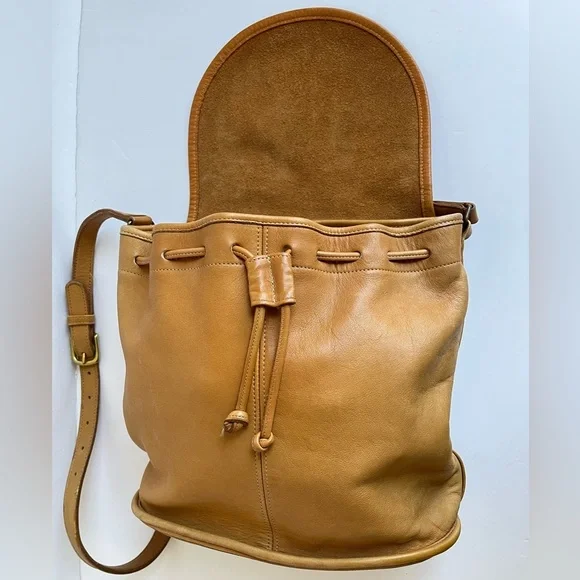 Vintage Coach Leather Saddle Tan Drawstring Shoulder Bag - Picture 5 of 12